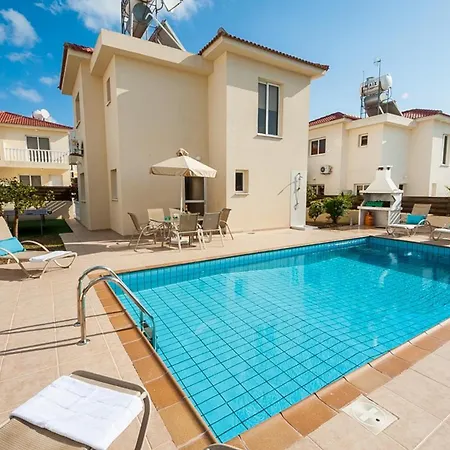 003 Villa *