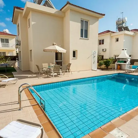 003 Villa *