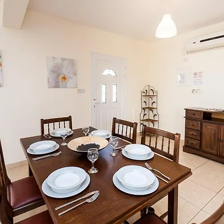 וילה 003 איה נאפה